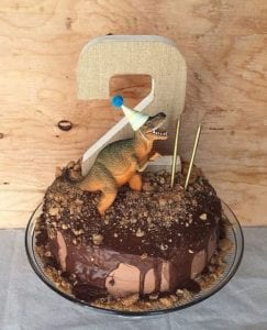Bolo de Aniversário Infantil Tema Dinossauro
